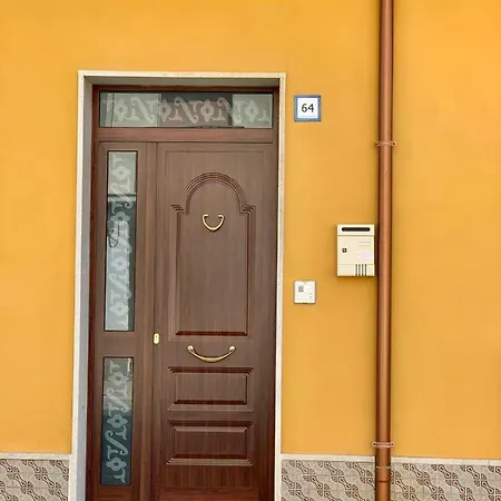 Holiday home Za 'ntunietta